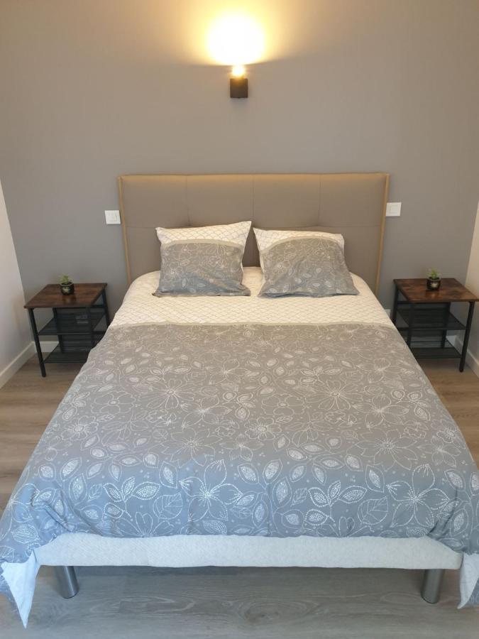 Chambres De Villee Saint-Georges-de-Gréhaigne Екстериор снимка