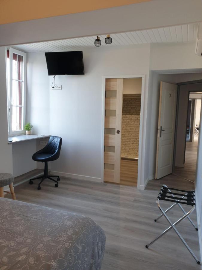 Chambres De Villee Saint-Georges-de-Gréhaigne Екстериор снимка